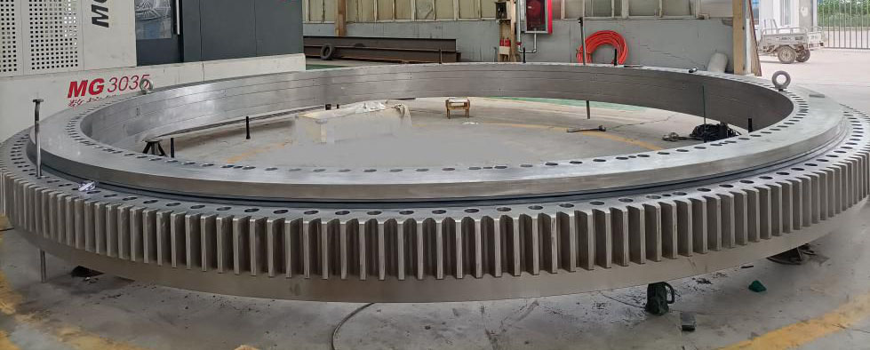 Slewing ring with outer diameter of 7700mm, for marine wind turbines