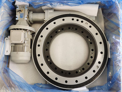 Slew drives for CNC equipment